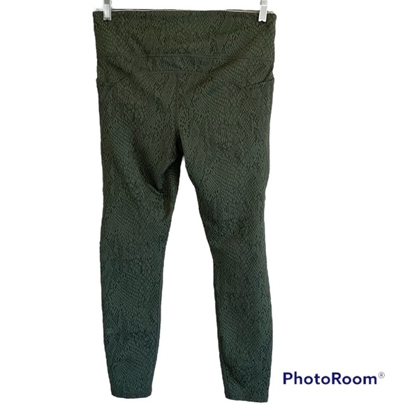 All in Motion Green Snakeskin High-Rise 7/8 Leggings & Sports Bra Set Sz Large - Picture 11 of 16